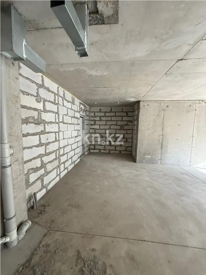 Продажа 2-комнатной квартиры, 64 м², ул. Омарова, дом  1 в Алматы - фото 2