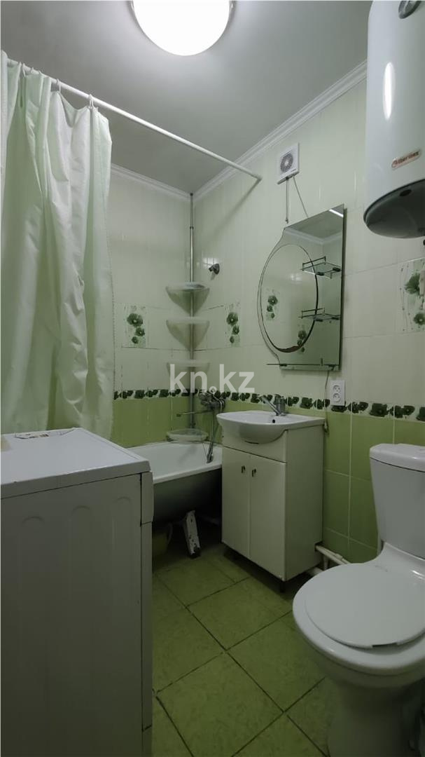 Продажа 2-комнатной квартиры, 47 м², мкр-н 14 в Караганде - фото 7