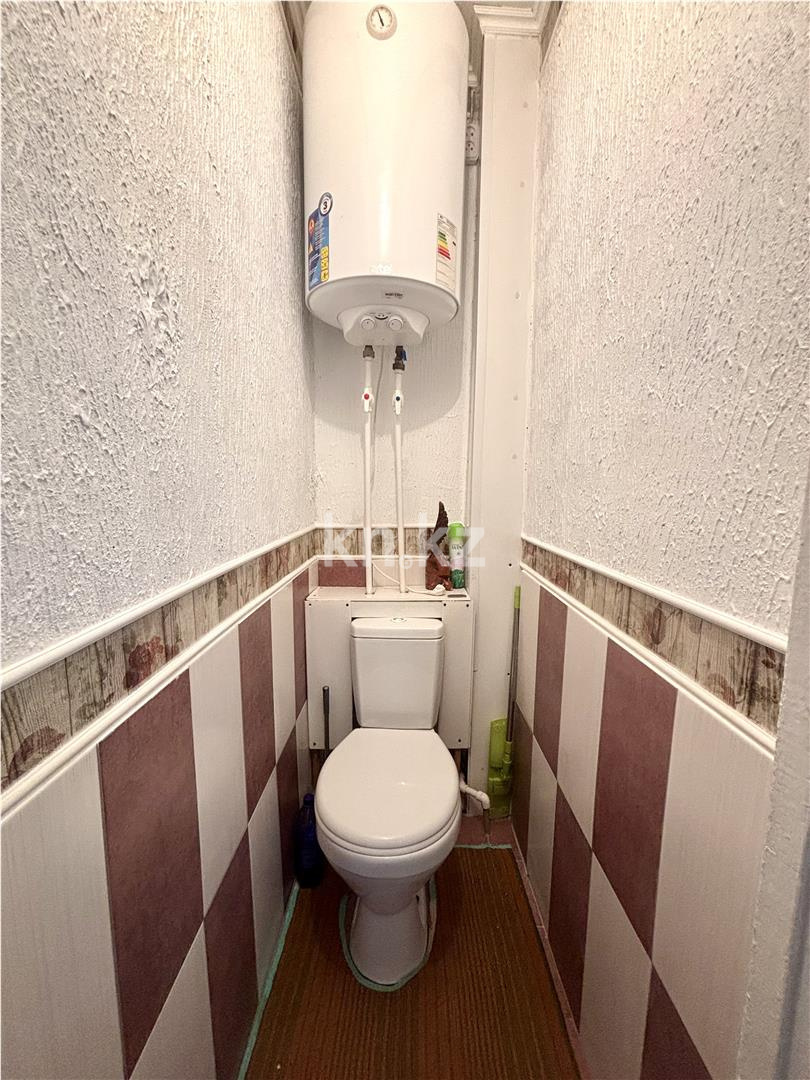 Продажа 2-комнатной квартиры, 44 м², 22 мкр., дом  6 в Караганде - фото 9