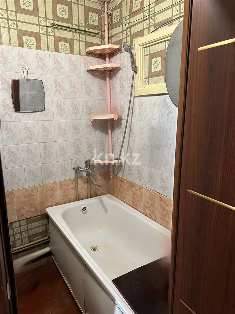 Продажа 3-комнатной квартиры, 62 м², ул. 6-й мик-н в Темиртау - фото 7