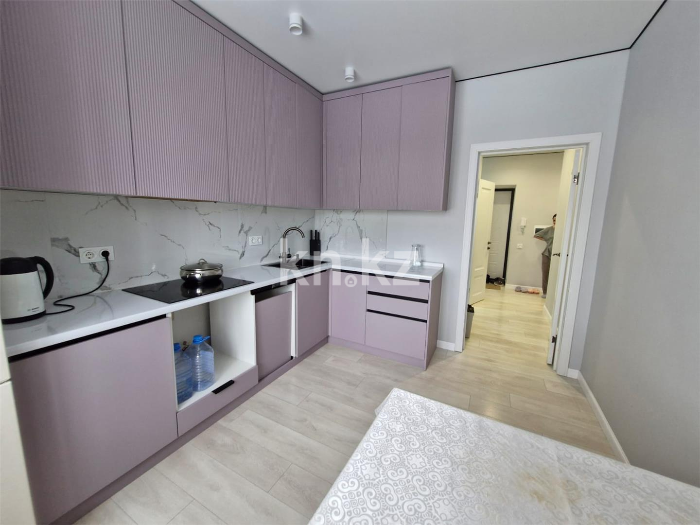 Продажа 2-комнатной квартиры, 60 м², ул. Муканова в Караганде - фото 5