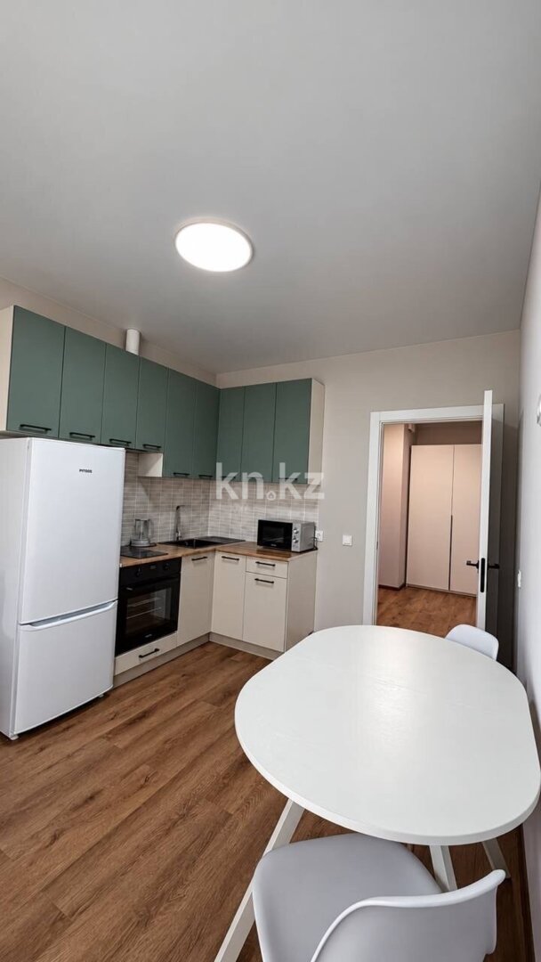 Аренда 1-комнатной квартиры, 44 м² в Астане