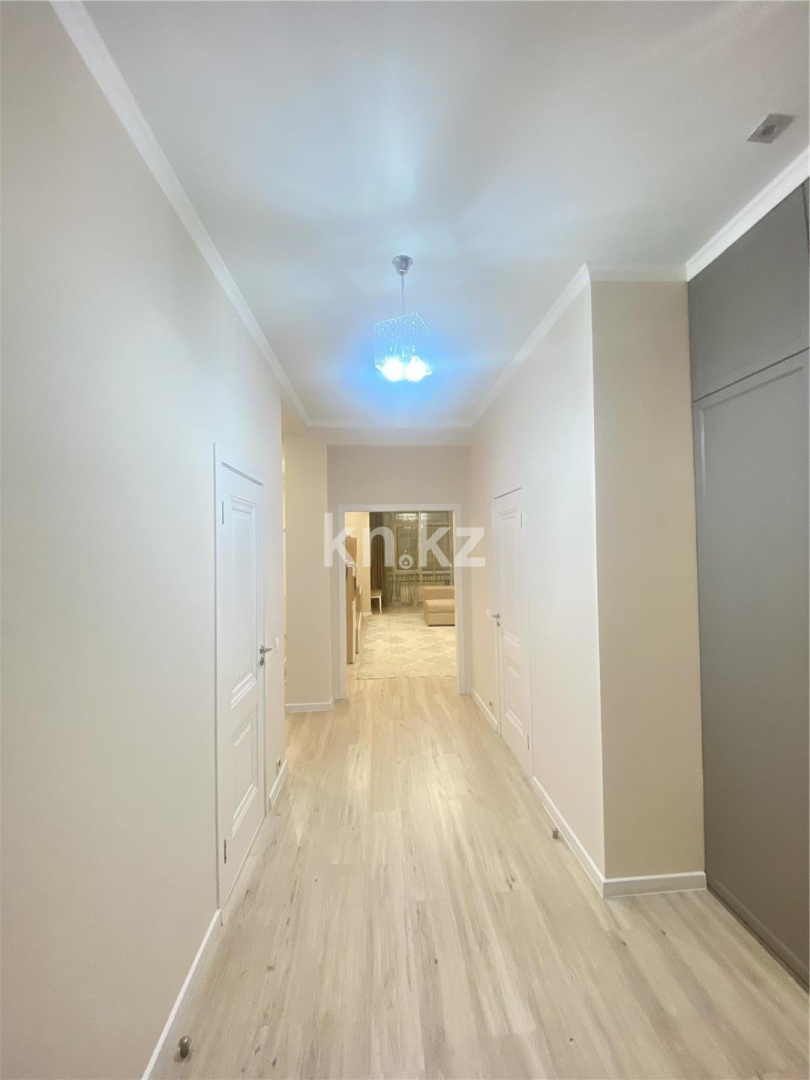 Продажа 3-комнатной квартиры, 119.8 м², ул. Мухамедханова в Астане - фото 13
