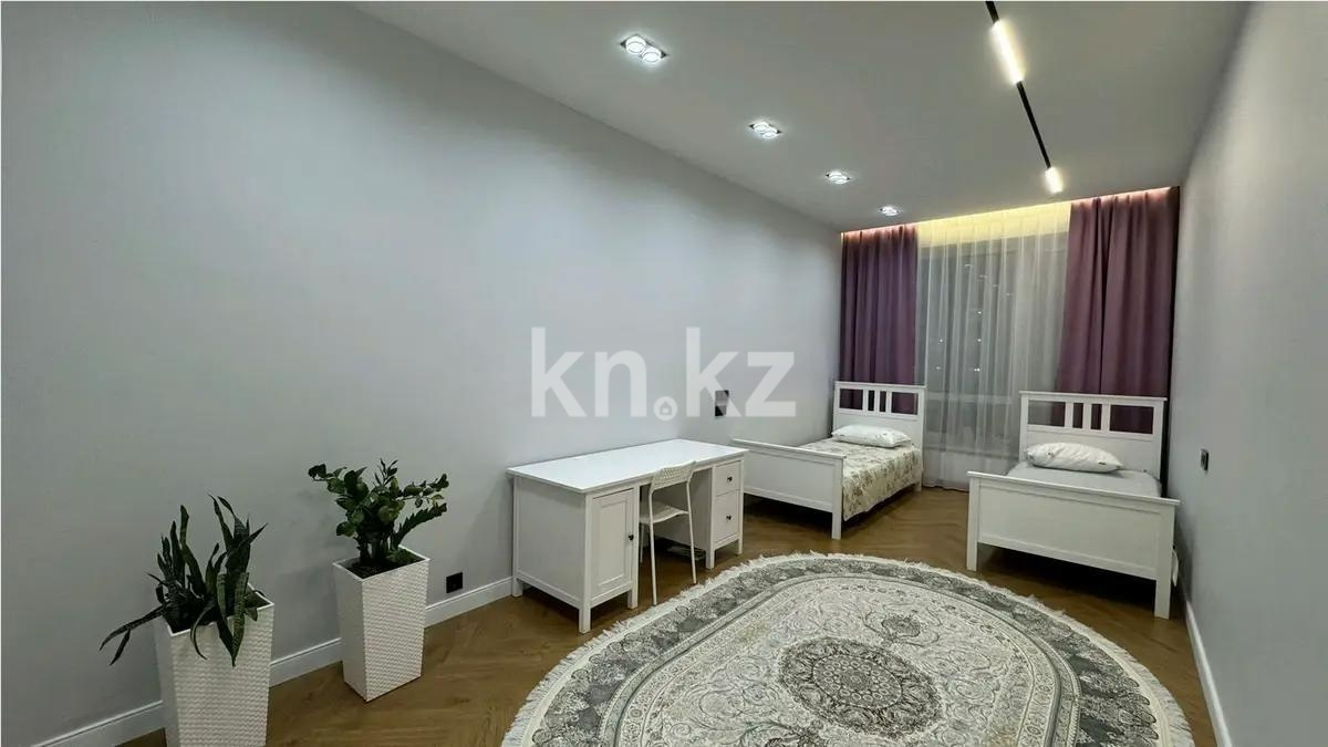Продажа 4-комнатной квартиры, 135 м² в Астане - фото 4