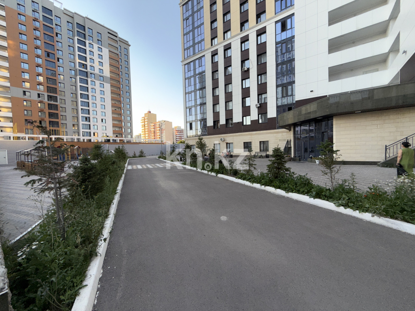 Продажа 3-комнатной квартиры, 87 м², пр. Шахтеров, дом  46/1 в Караганде - фото 29