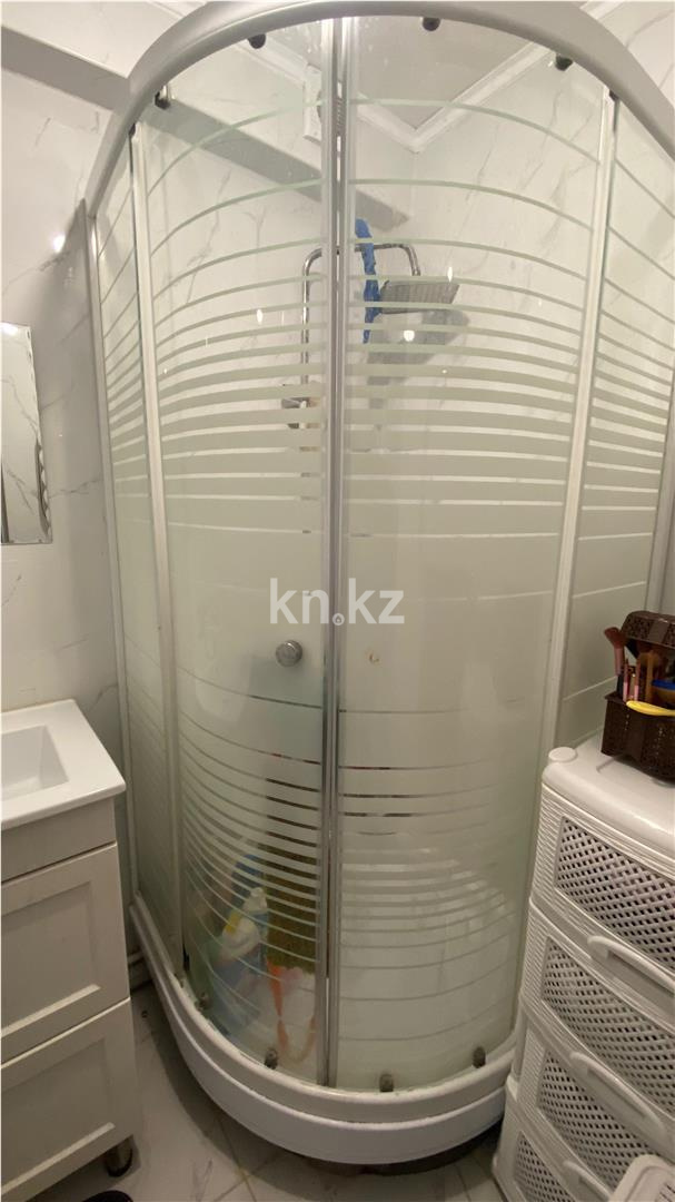 Продажа 4-комнатной квартиры, 76 м², пр. Республики в Караганде - фото 10