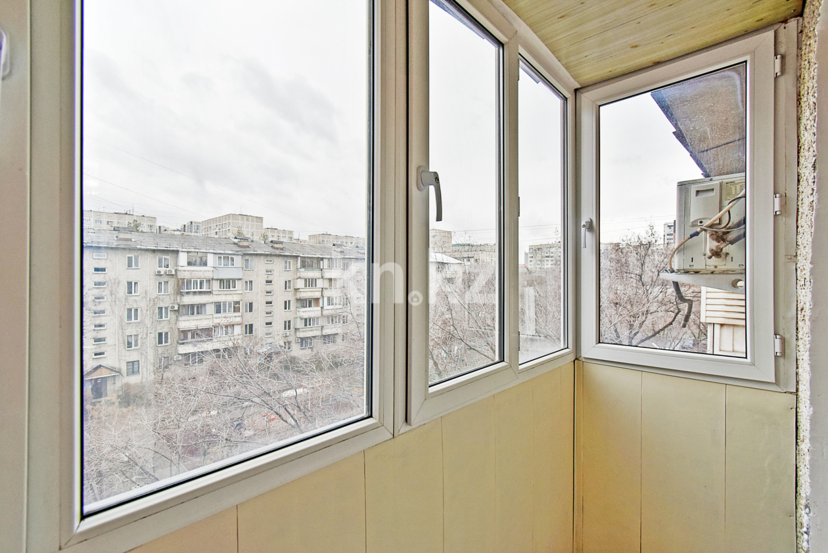 Продажа 2-комнатной квартиры, 42.3 м² в Алматы - фото 13