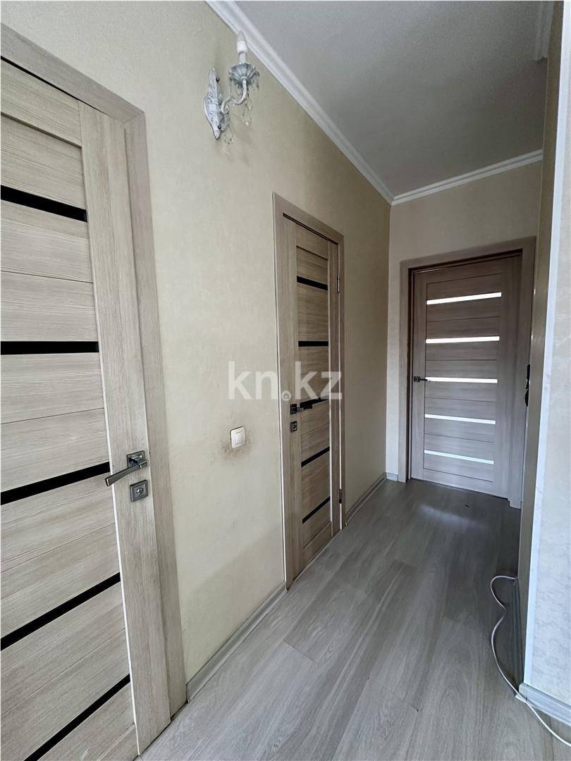 Продажа 3-комнатной квартиры, 90 м², пр. Шахтеров в Караганде - фото 14