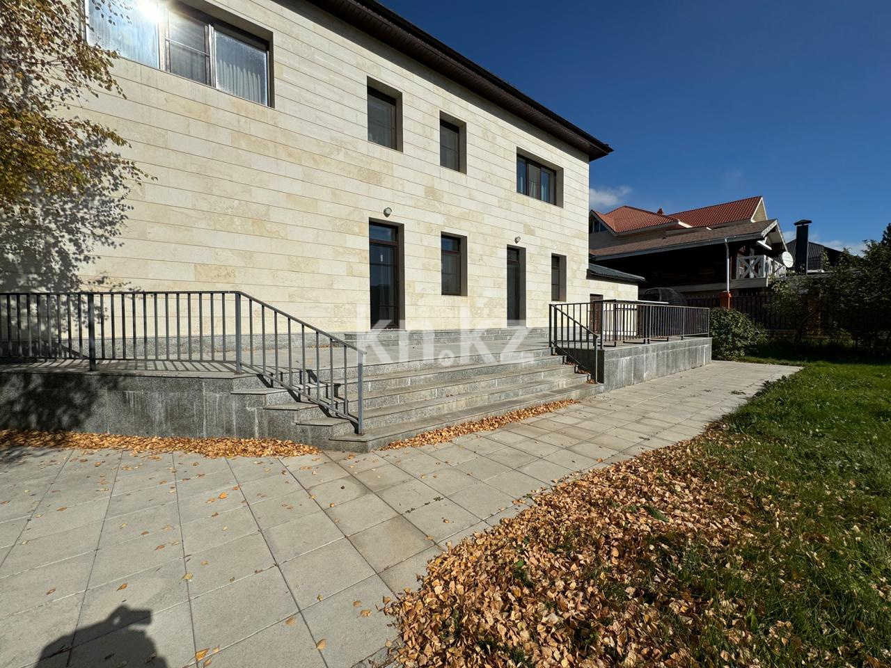 Аренда 5-комнатного дома, 380 м², ул. Кыз-Жибек в Астане - фото 34