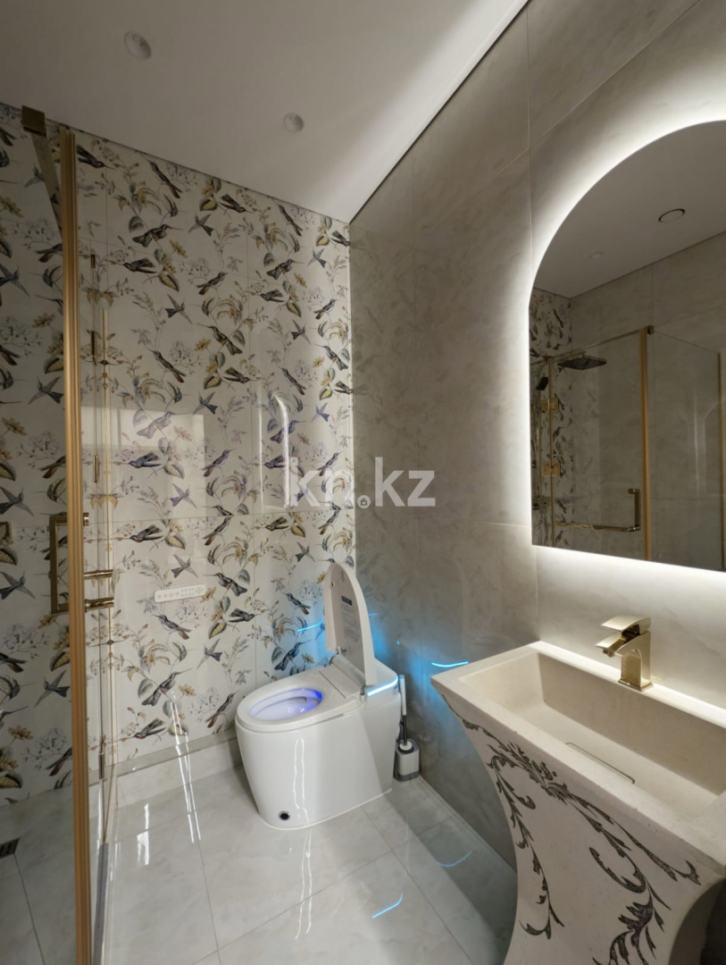 Продажа 2-комнатной квартиры, 80.3 м² в Уральске - фото 20