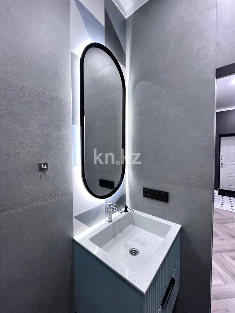 Продажа 2-комнатной квартиры, 73 м², ул. Момышулы в Караганде - фото 45