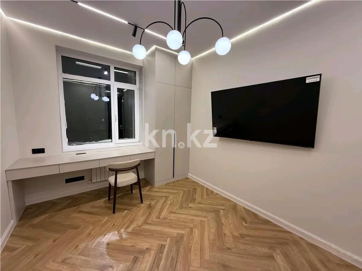 Продажа 4-комнатной квартиры, 130 м², пр. Строителей, дом  28/5 блок А в Караганде - фото 2