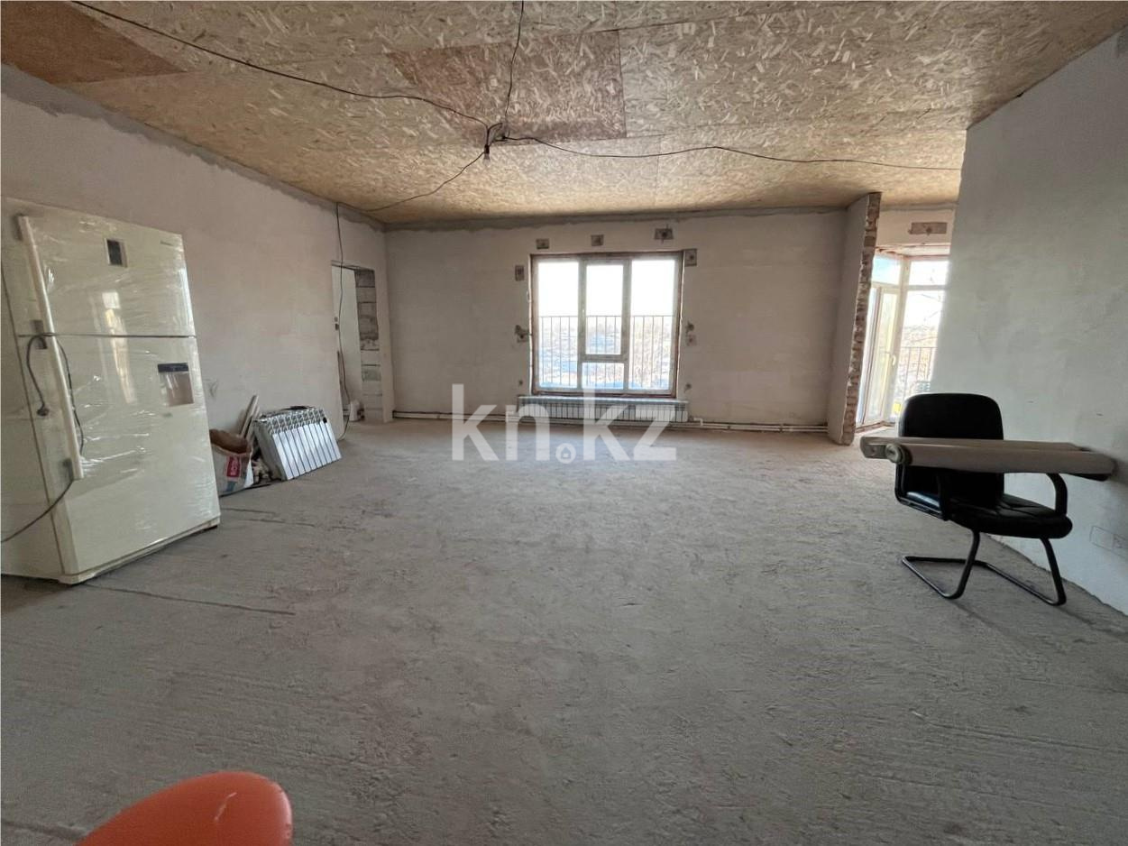 Продажа 3-комнатной квартиры, 121.5 м² в Караганде - фото 3