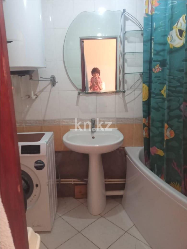 Продажа 4-комнатной квартиры, 80 м², пр. Бухар-жырау в Караганде - фото 7