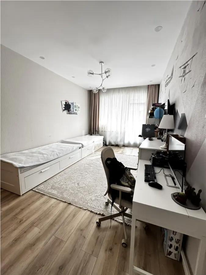 Продажа 3-комнатной квартиры, 100 м², ул. Манаева, дом  92 в Алматы - фото 3