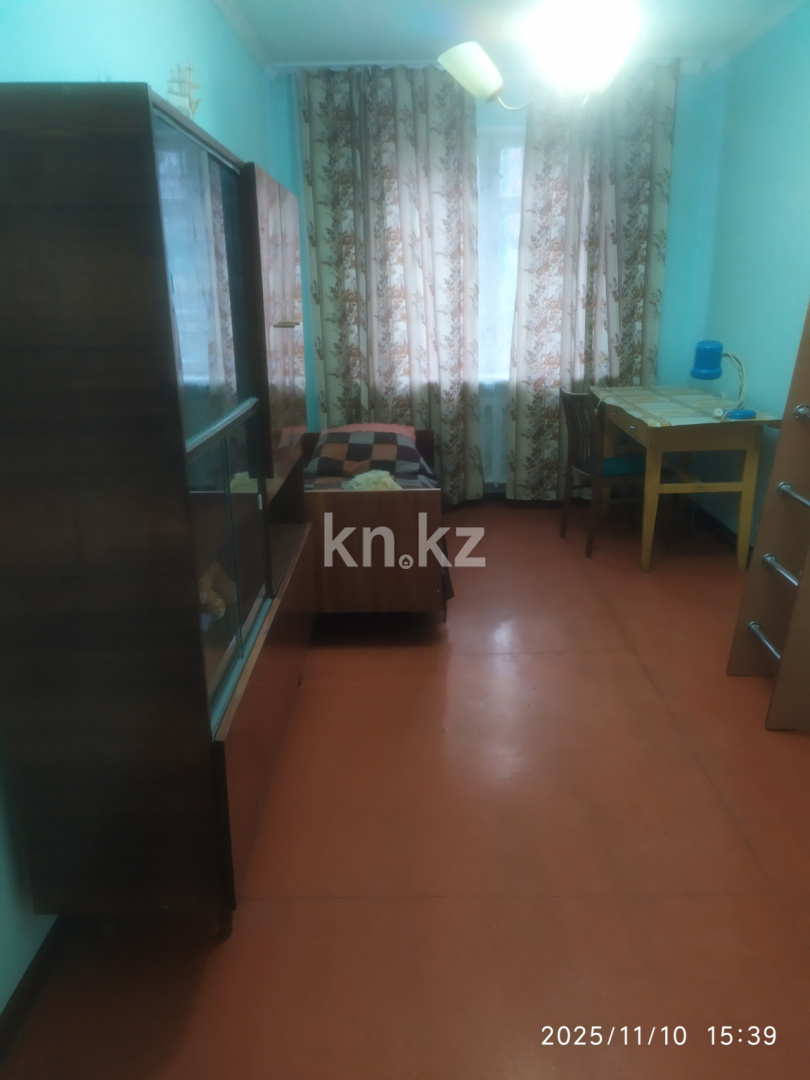 Аренда 3-комнатной квартиры, 58 м², 3 мкр., дом  47 - пр. Улугбека в Алматы - фото 2