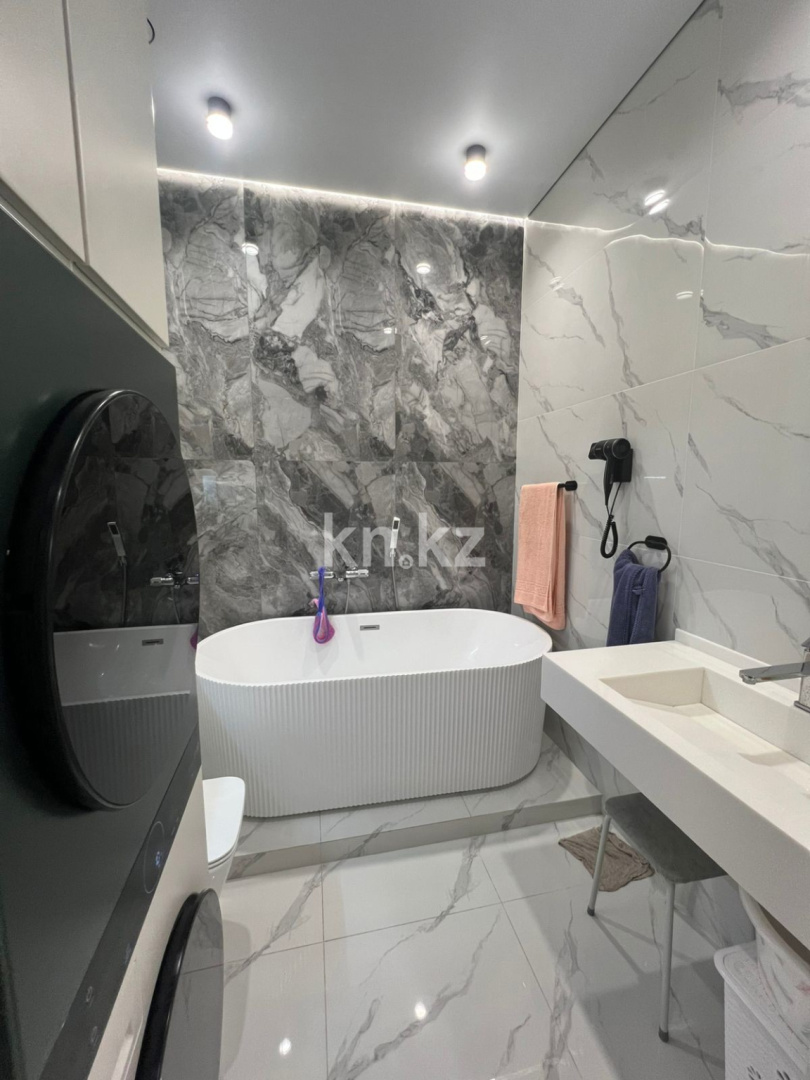 Продажа 3-комнатной квартиры, 70.6 м² в Алматы - фото 12