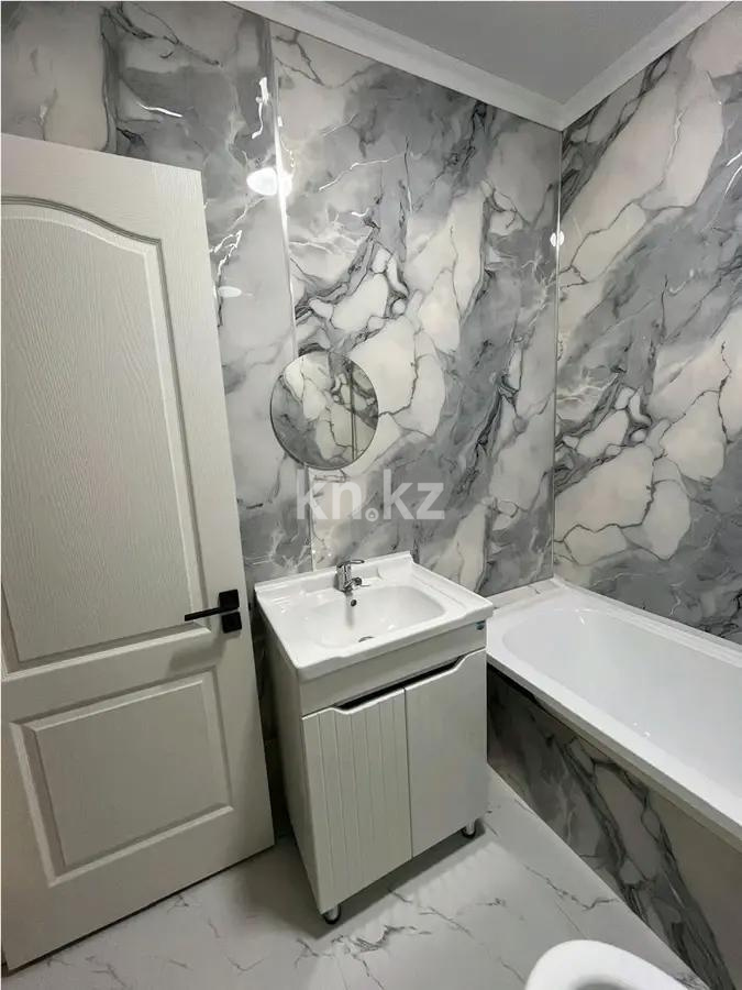 Продажа 1-комнатной квартиры, 39 м², ул. Жолымбет, дом  42/5 в Алматы - фото 3