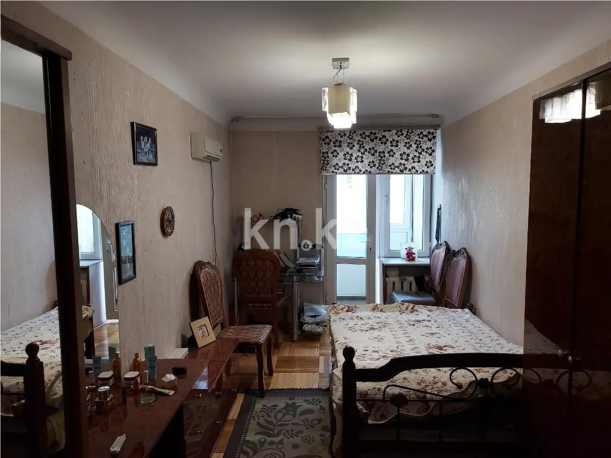 Продажа 2-комнатной квартиры, 70 м², ул. Курмангазы, дом  31 в Алматы - фото 2