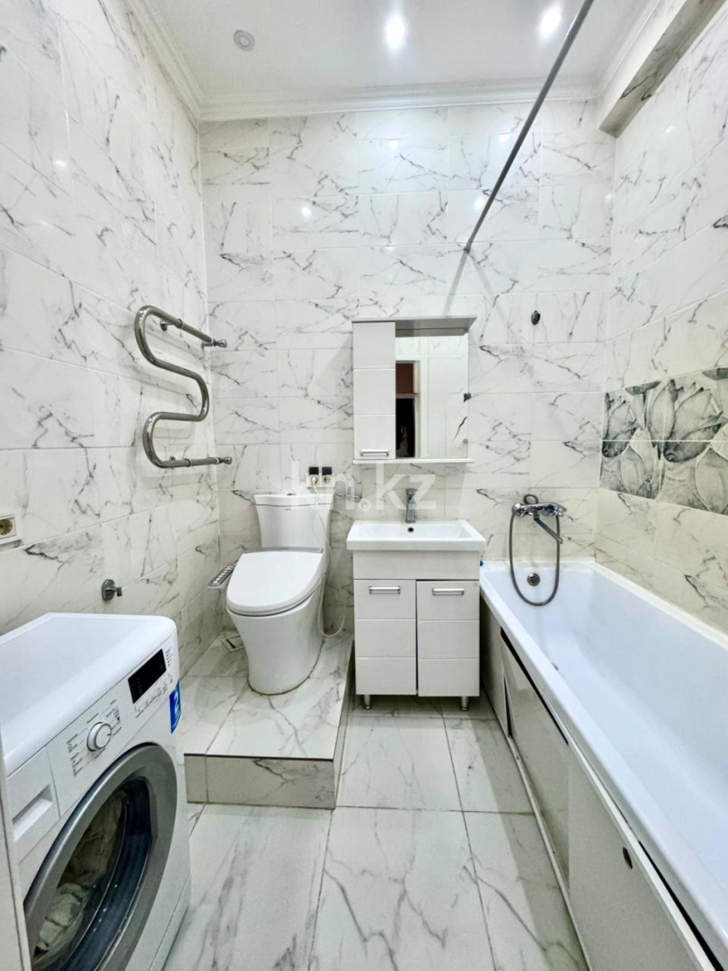 Продажа 1-комнатной квартиры, 43 м², пр. Гагарина в Алматы - фото 12