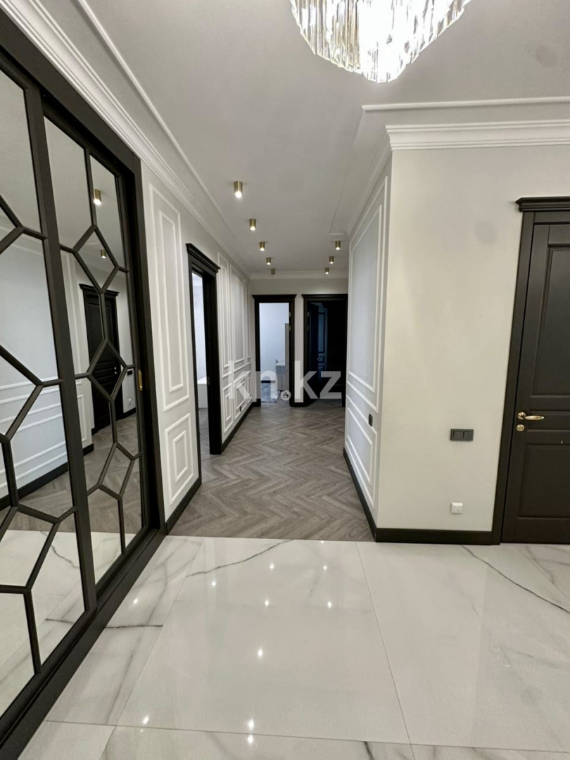 Продажа 4-комнатной квартиры, 170 м² в Астане - фото 35