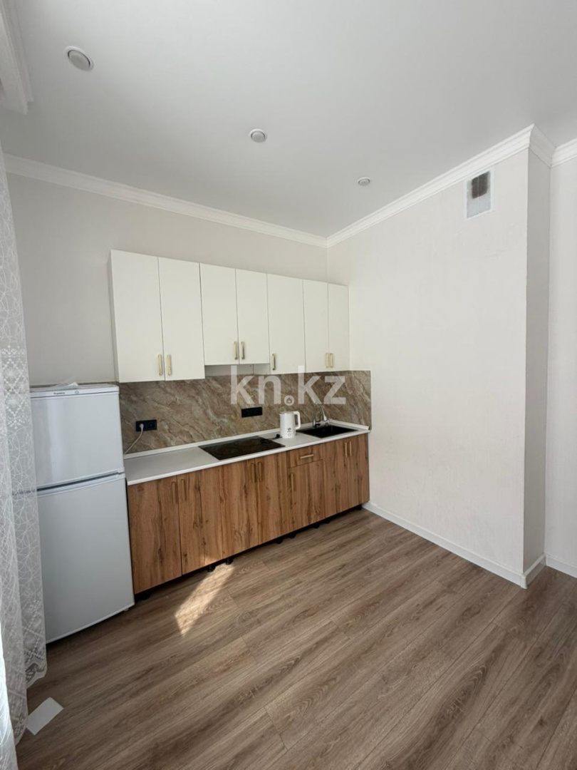 Аренда 1-комнатной квартиры, 39 м² в Астане