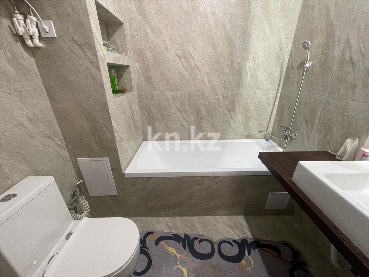 Продажа 4-комнатной квартиры, 115 м², ул. Букетова в Караганде - фото 15