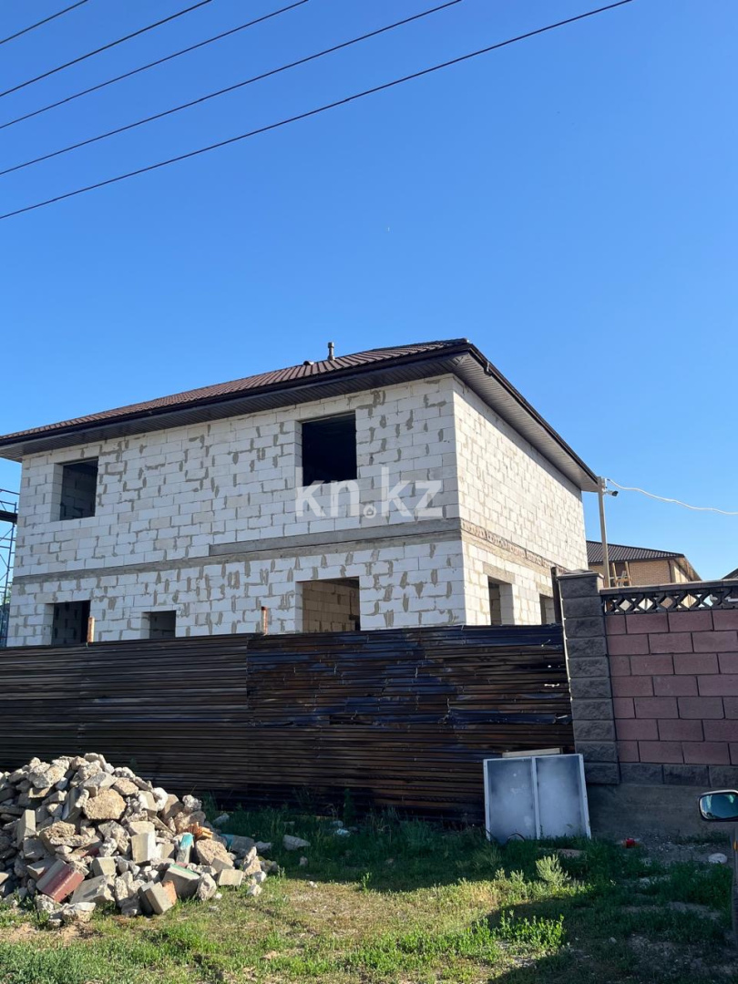 Продажа 10-комнатного дома, 392 м² в Астане