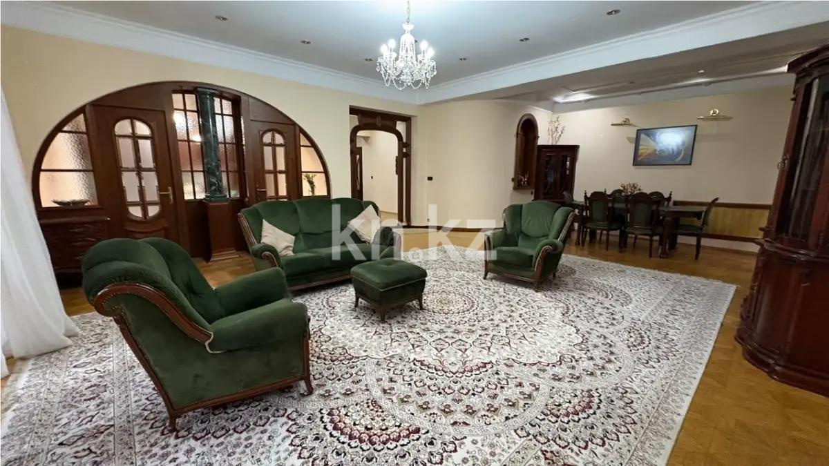 Продажа 4-комнатной квартиры, 200 м² в Алматы