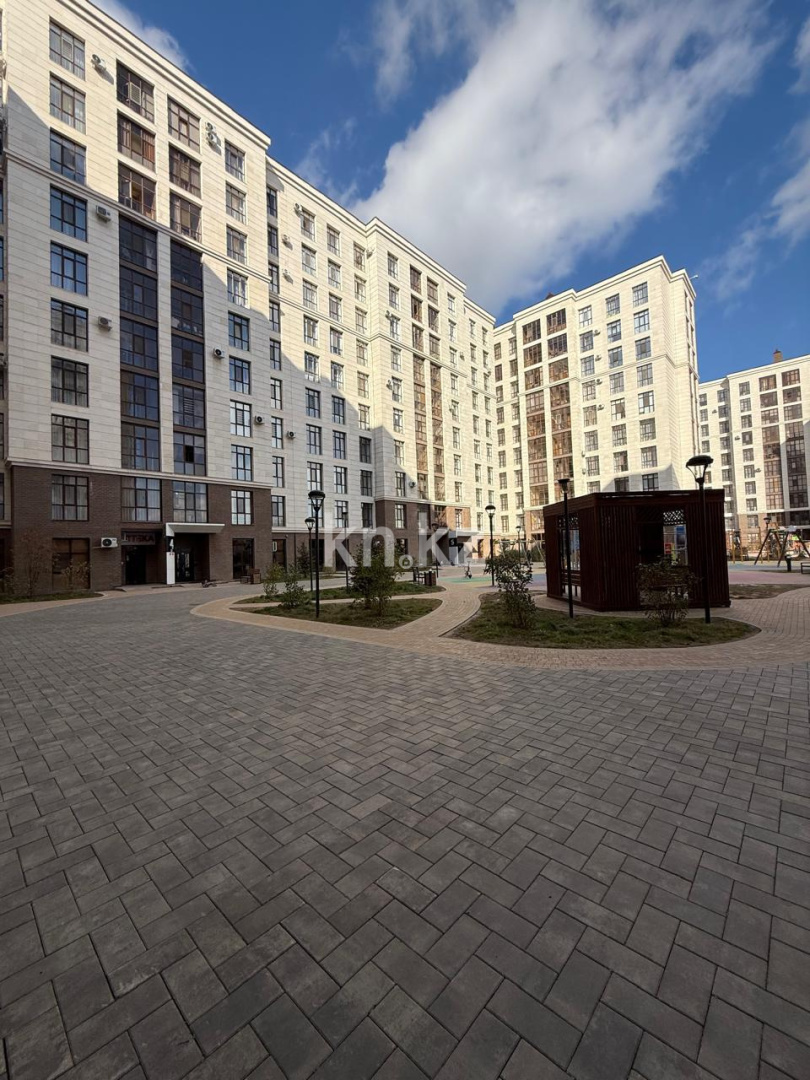 Продажа 4-комнатной квартиры, 140 м², ул. Бокейхана, дом  3б - Керей Жанибек Хандар в Астане - фото 7