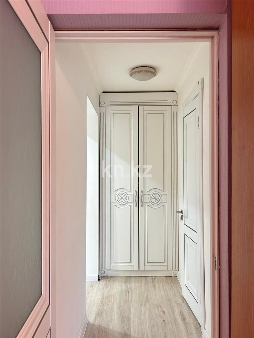 Продажа 5-комнатной квартиры, 107 м², ул. Муканова в Караганде - фото 8