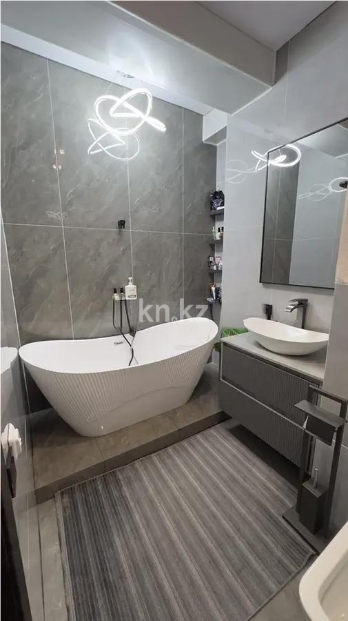 Продажа 3-комнатной квартиры, 70 м², пр. Аль-Фараби, дом  111а в Алматы - фото 5