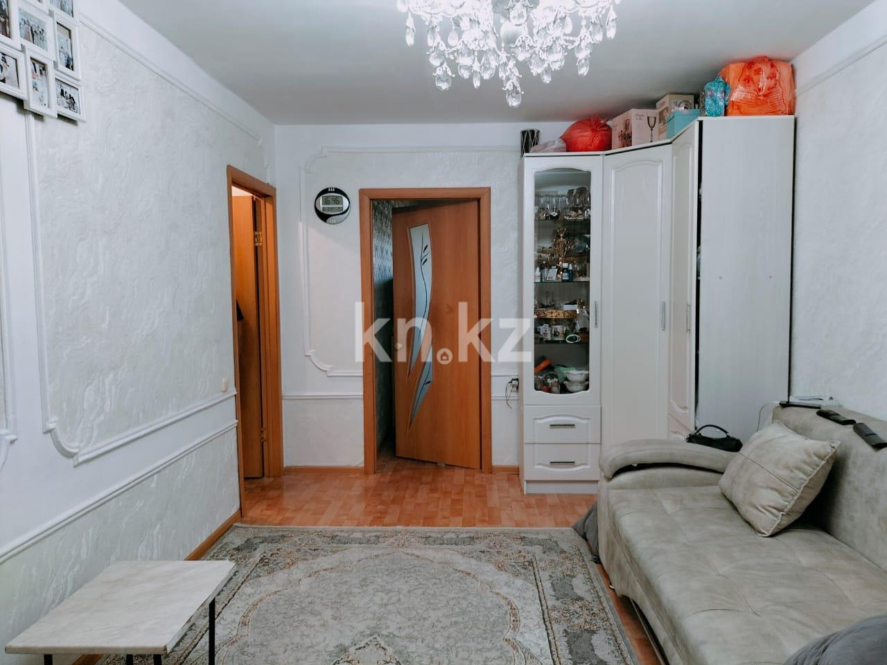Продажа 2-комнатной квартиры, 48 м², мкр-н 18 в Караганде