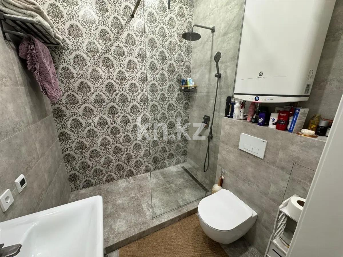 Продажа 3-комнатной квартиры, 90 м², пр. Республики, дом  участок 1/7 в Караганде - фото 9