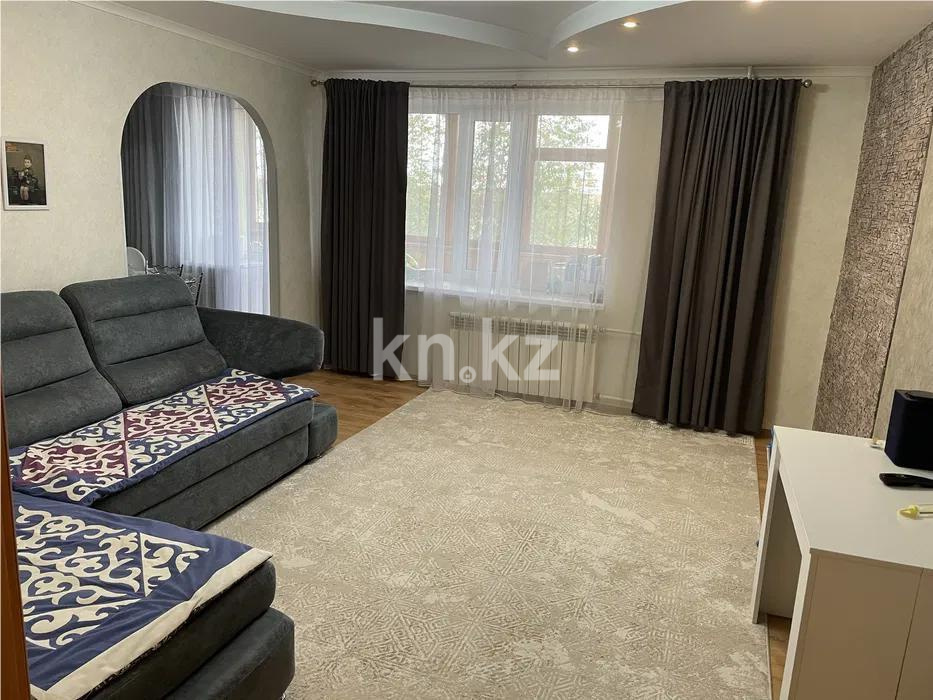 Продажа 4-комнатной квартиры, 76 м², пр. Абая, дом  80 в Шахтинске