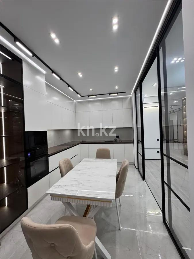 Продажа 4-комнатной квартиры, 156 м², ул. Акмешит, дом  1 в Астане - фото 3