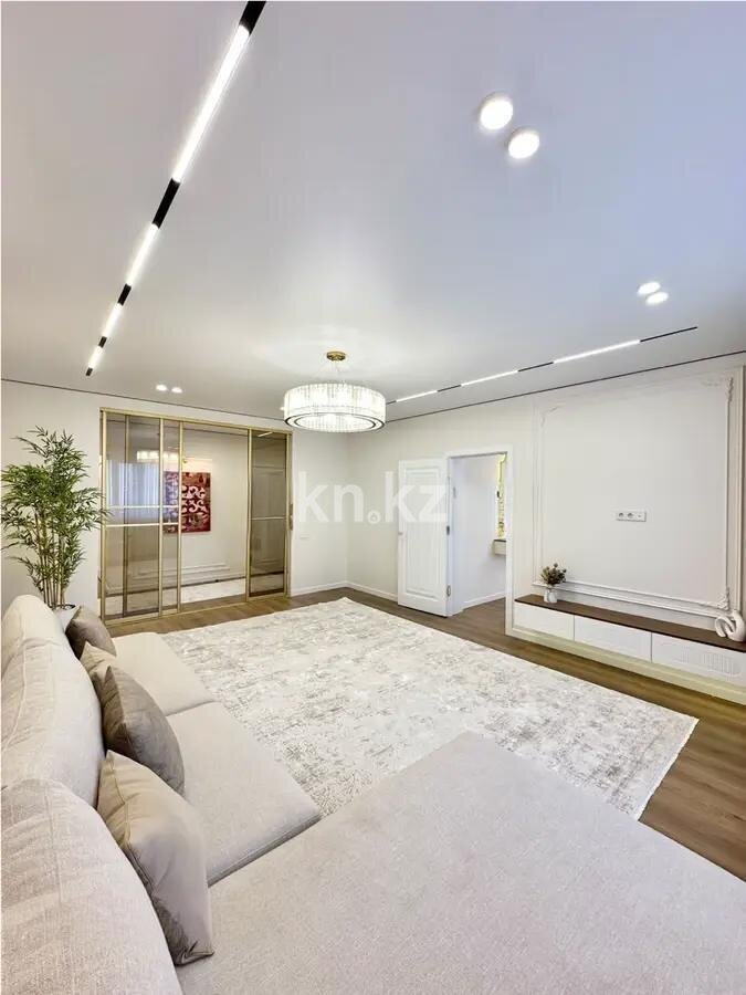 Продажа 2-комнатной квартиры, 88 м² в Алматы