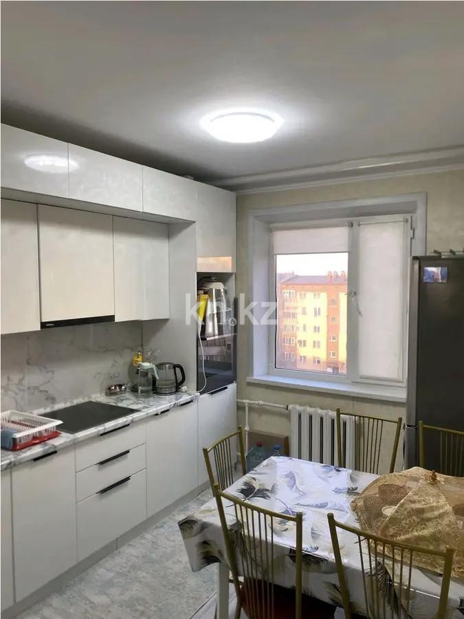 Продажа 3-комнатной квартиры, 64 м², мкр. Голубые Пруды, дом  4 в Караганде - фото 3