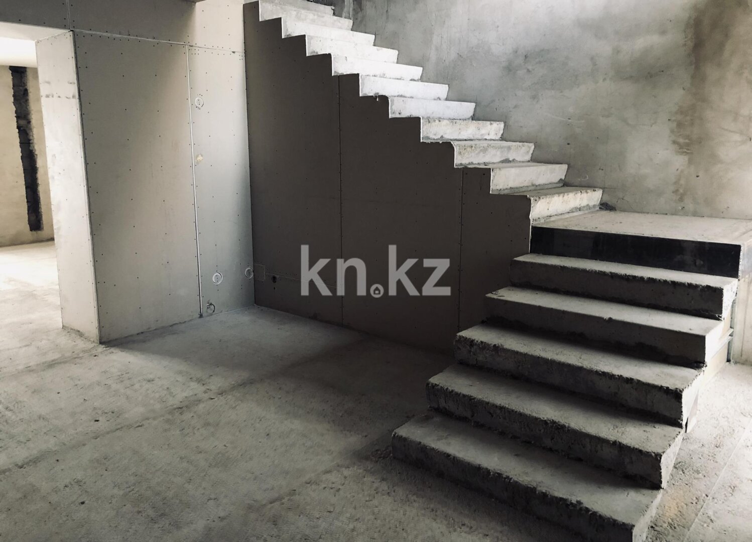 Продажа 5-комнатного дома, 400 м² в Караганде - фото 8