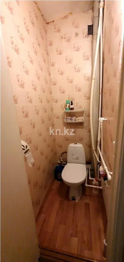 Продажа 2-комнатной квартиры, 53 м², 22 мкр., дом  30 в Караганде - фото 5