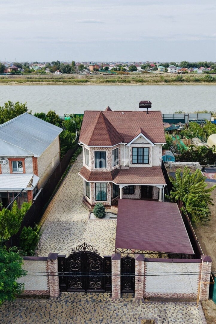 Продажа 4-комнатного дома, 215 м² в Атырау - фото 2