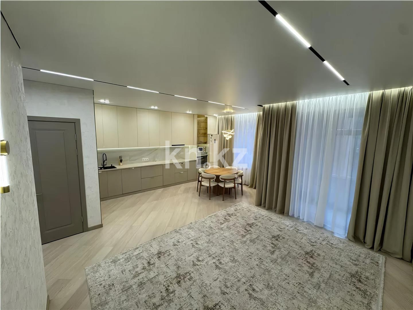 Продажа 3-комнатной квартиры, 97 м², ул. Букетова, дом  3/2 в Караганде - фото 4