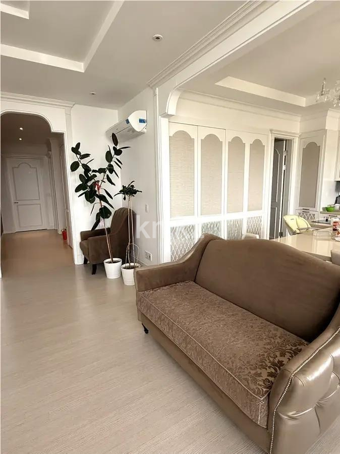 Продажа 4-комнатной квартиры, 163 м² в Астане