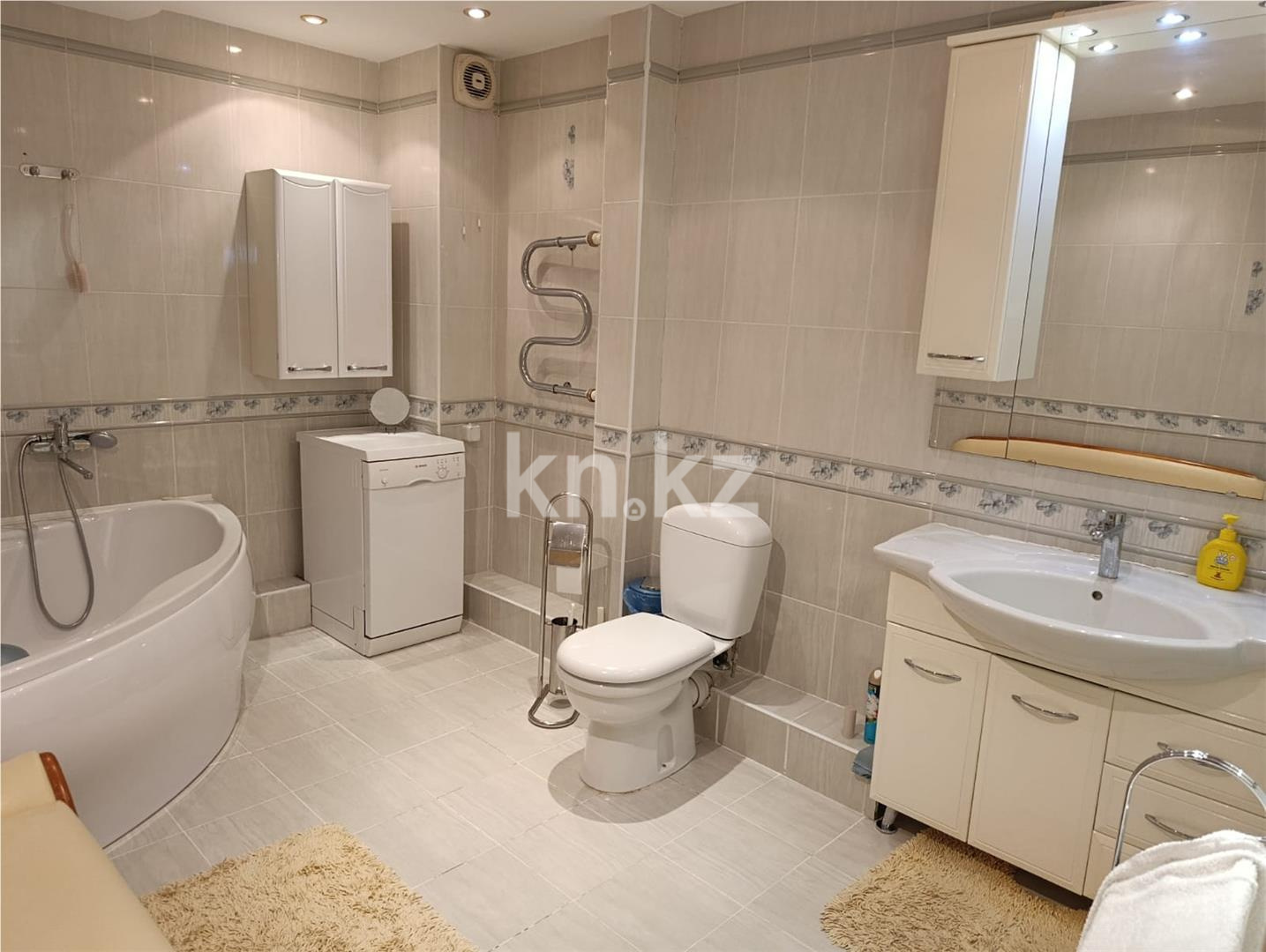 Продажа 3-комнатной квартиры, 121 м² в Караганде - фото 8