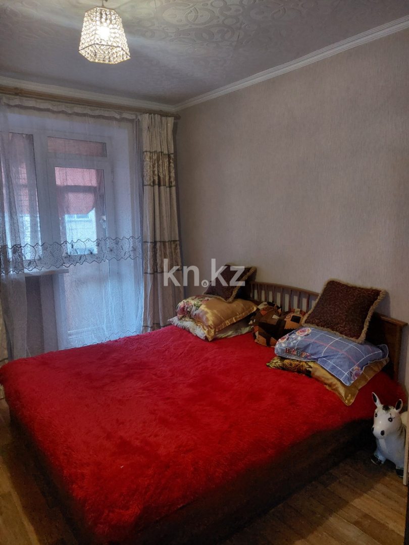 Продажа 4-комнатной квартиры, 61 м², мкр-н 14, дом  18 в Караганде - фото 10