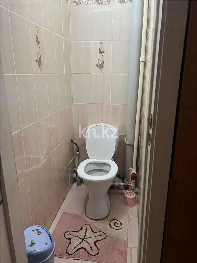 Продажа 3-комнатной квартиры, 61 м², 14 мкр., дом  4а в Караганде - фото 6