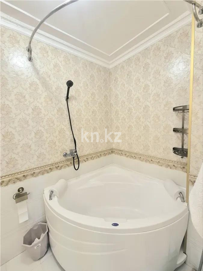 Продажа 2-комнатной квартиры, 63.5 м² в Алматы - фото 4