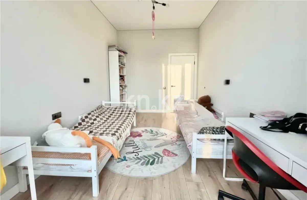 Продажа 3-комнатной квартиры, 102 м², пр. Абая, дом  164 в Алматы - фото 2