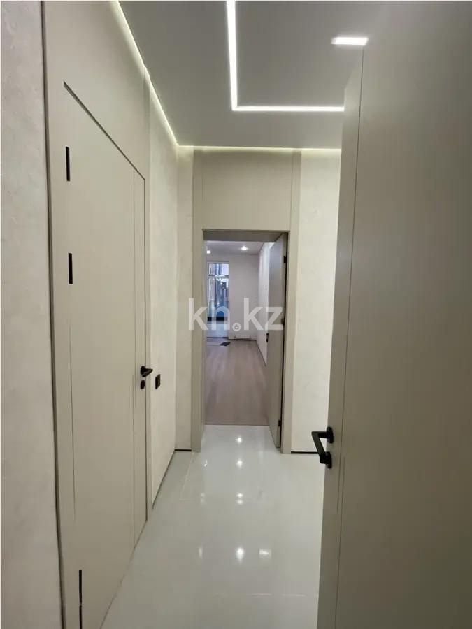 Продажа 3-комнатной квартиры, 92 м² в Караганде