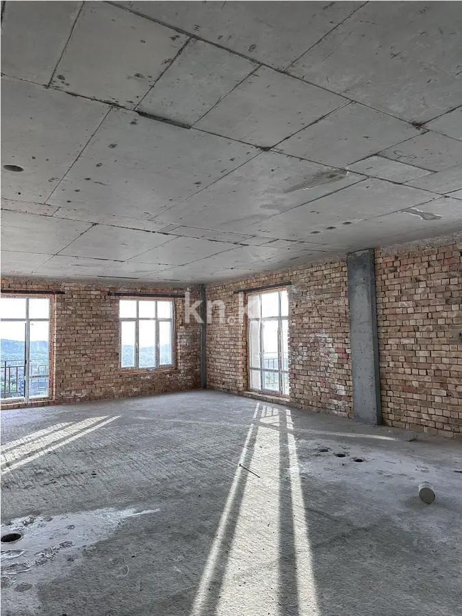 Продажа 4-комнатной квартиры, 143 м², ул. МТФ, дом  3 в Алматы